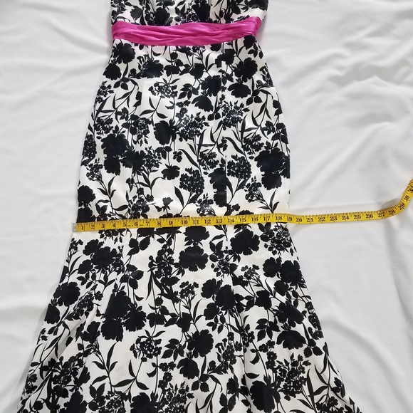 Beautiful Summer dress - Picture 3 of 14